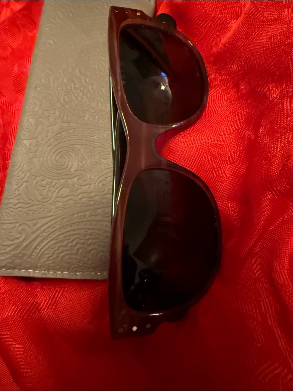 Men's Sunglasses in Dark Brown - Sleek Polarized Style